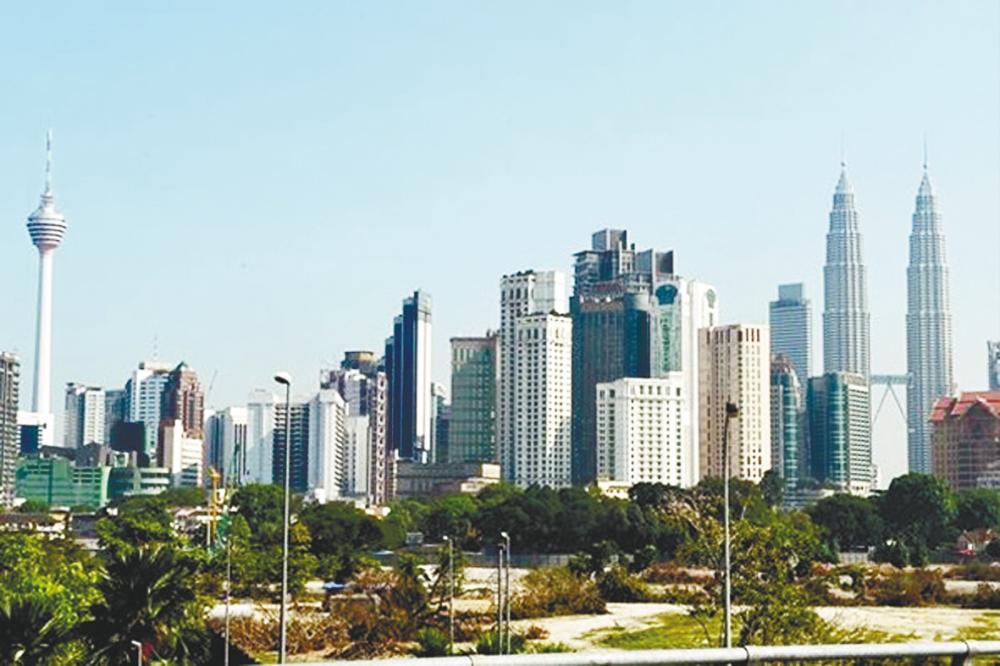 Economists offer different takes on Fitch downgrade of Malaysiaâs rating