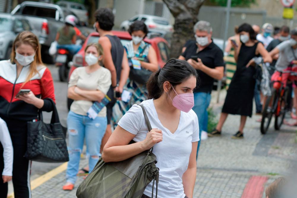 Ecuador declares red alert in most of country over Omicron Ecuador declares red alert in most of country over Omicron