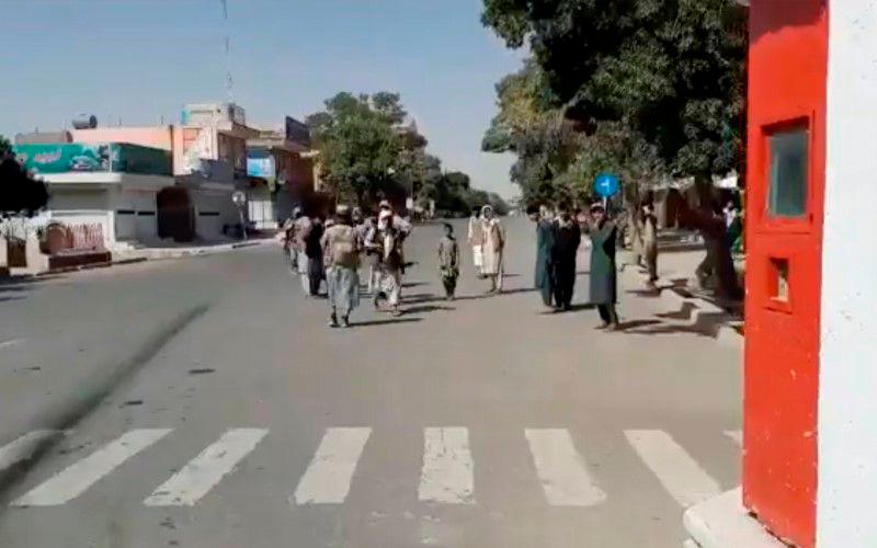 Embassies get staff out of Afghanistan as Taliban claim two big cities Embassies get staff out of Afghanistan as Taliban claim two big cities