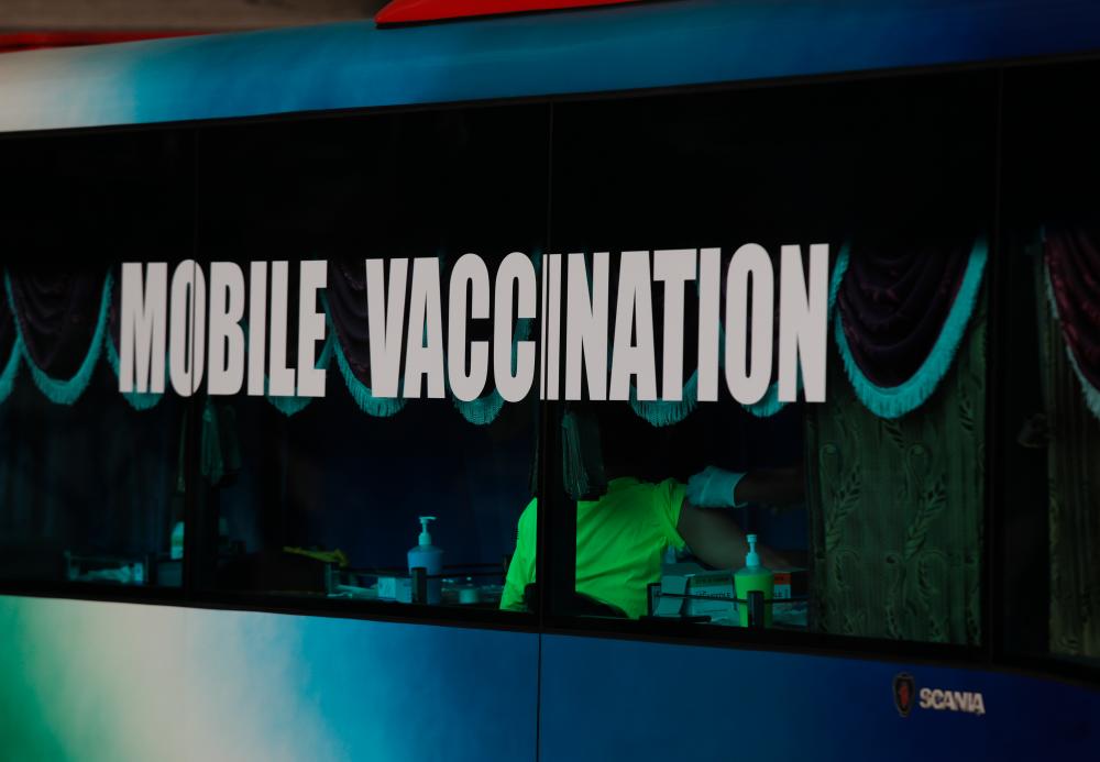 Expand mobile vaccination programme to remote areas in Sabah â Harun Durabi