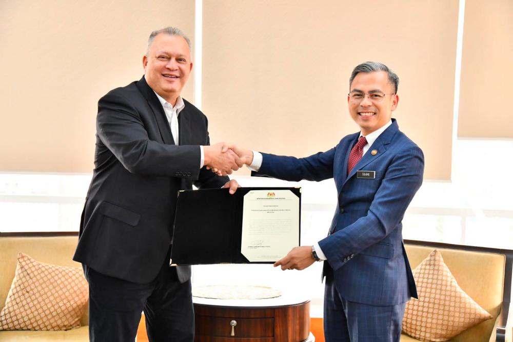 Experience, reputation of Mohamad Salim can enhance role of MCMC Experience, reputation of Mohamad Salim can enhance role of MCMC