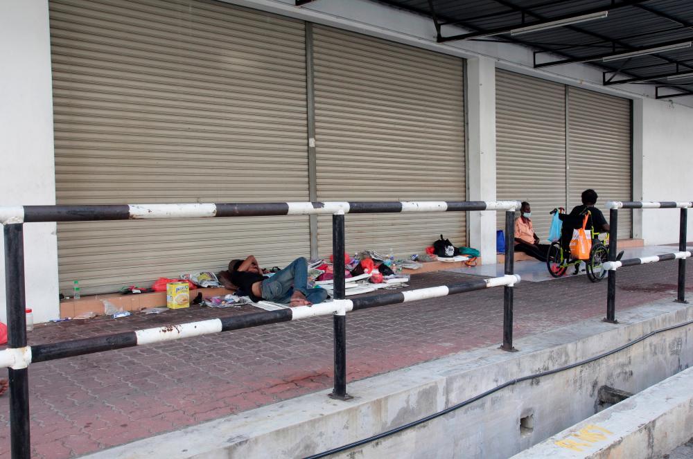 Experts on ways for government to address the issue of homelessness