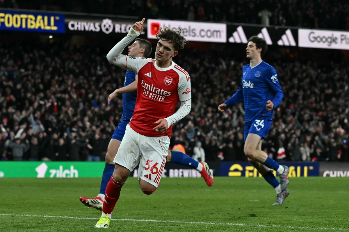 FBL-ENG-PR-ARSENAL-EVERTON-195258