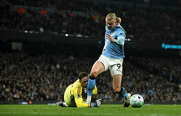 Man City falter as Premier League leaders Arsenal go seven points clear