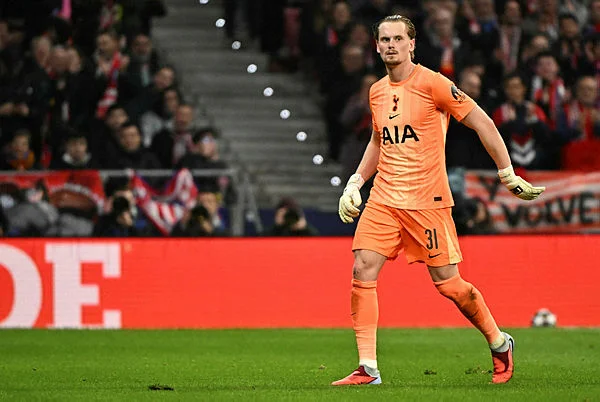 FBL-EUR-C1-ATLETICO_MADRID-TOTTENHAM- Tottenham's Kinsky thanks support after Champions League 'nightmare'