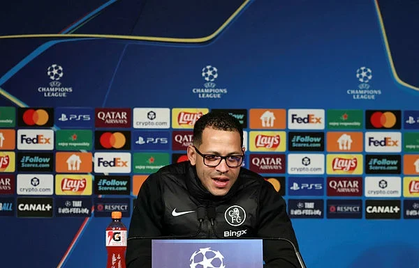 Rosenior defends Jorgensen after 'keeper gaffe costs Chelsea against PSG