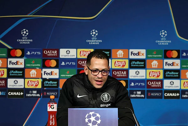 FBL-EUR-C1-CHELSEA-PRESSER_ Rosenior defends Jorgensen after 'keeper gaffe costs Chelsea against PSG