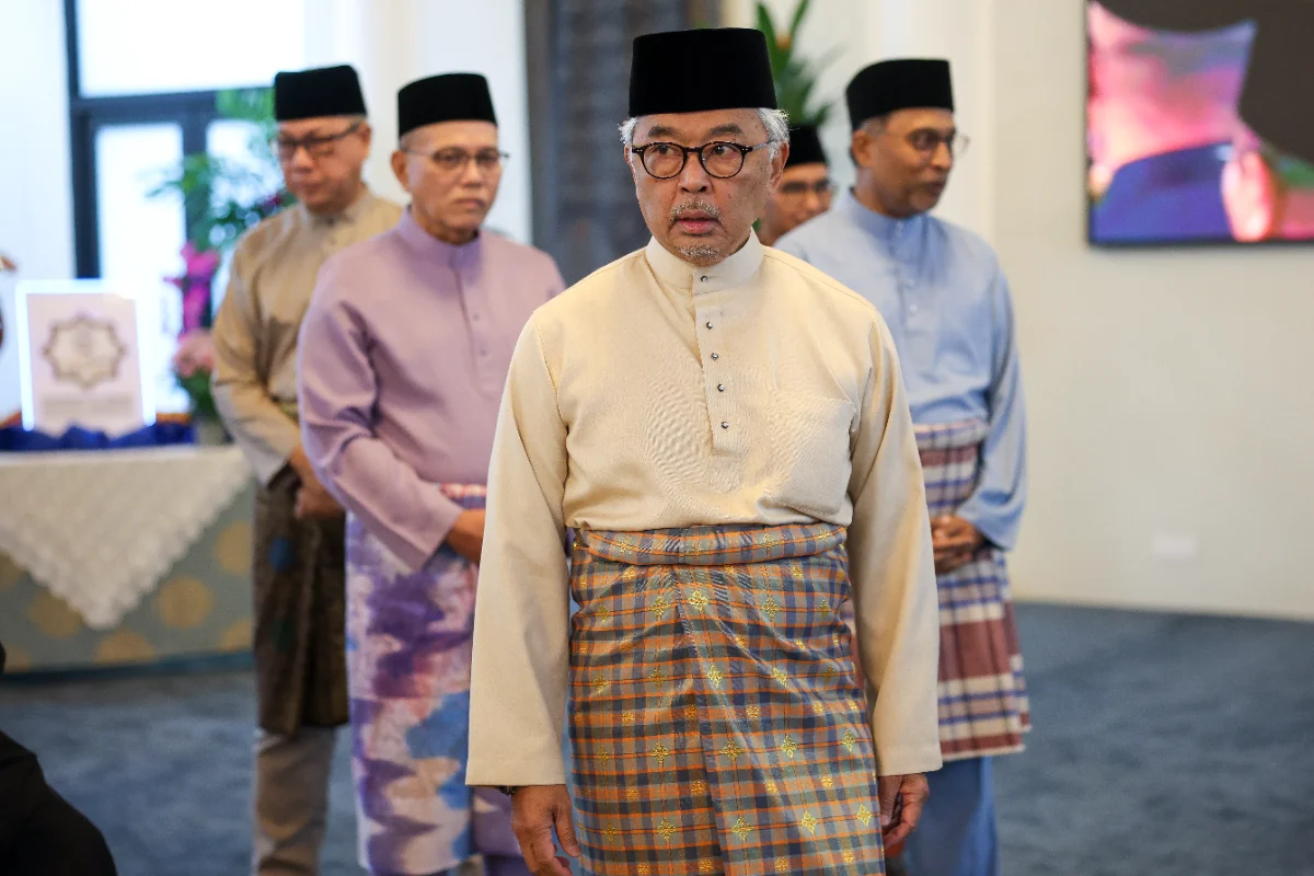Sultan of Pahang conducts aerial survey of Sungai Pahang