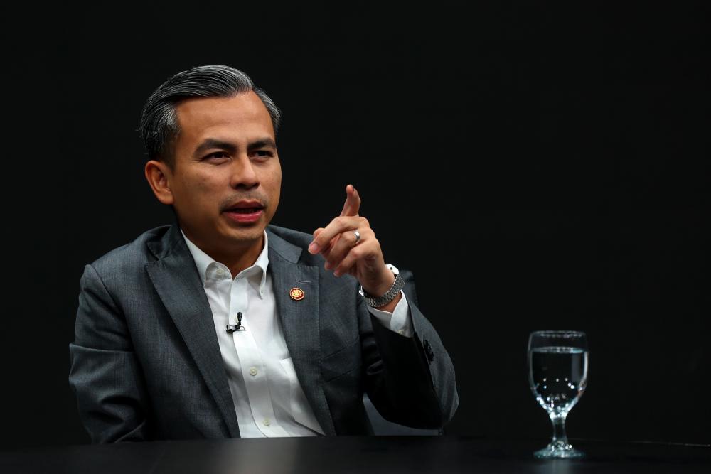 Fahmi: Siasat dakwaan kebocoran maklumat 13 juta rakyat Malaysia Fahmi: Siasat dakwaan kebocoran maklumat 13 juta rakyat Malaysia