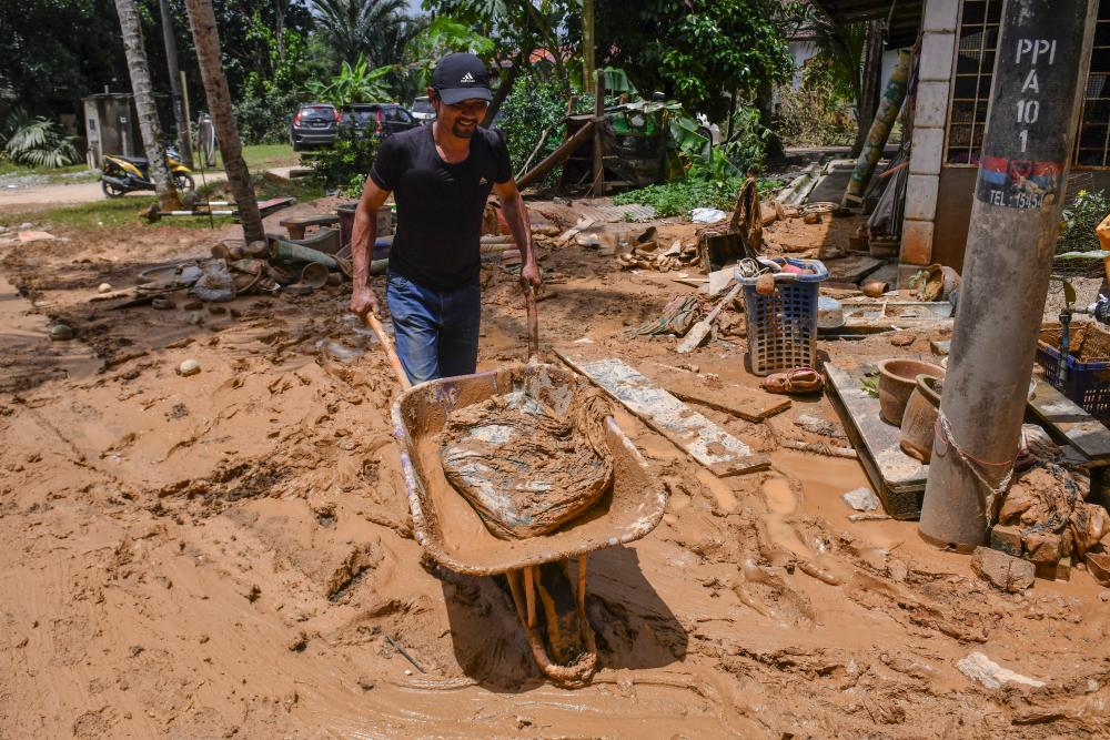 Flood situation in Kelantan and Terengganu improves Flood situation in Kelantan and Terengganu improves