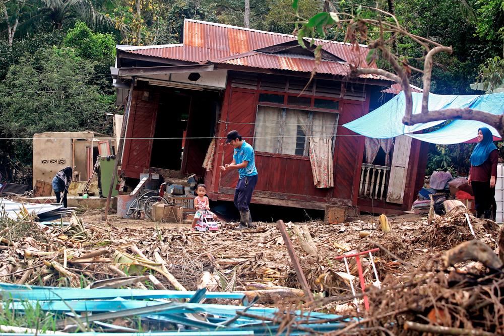 Floods: Govt to build new houses for seven families in Kampung Puom Floods: Govt to build new houses for seven families in Kampung Puom