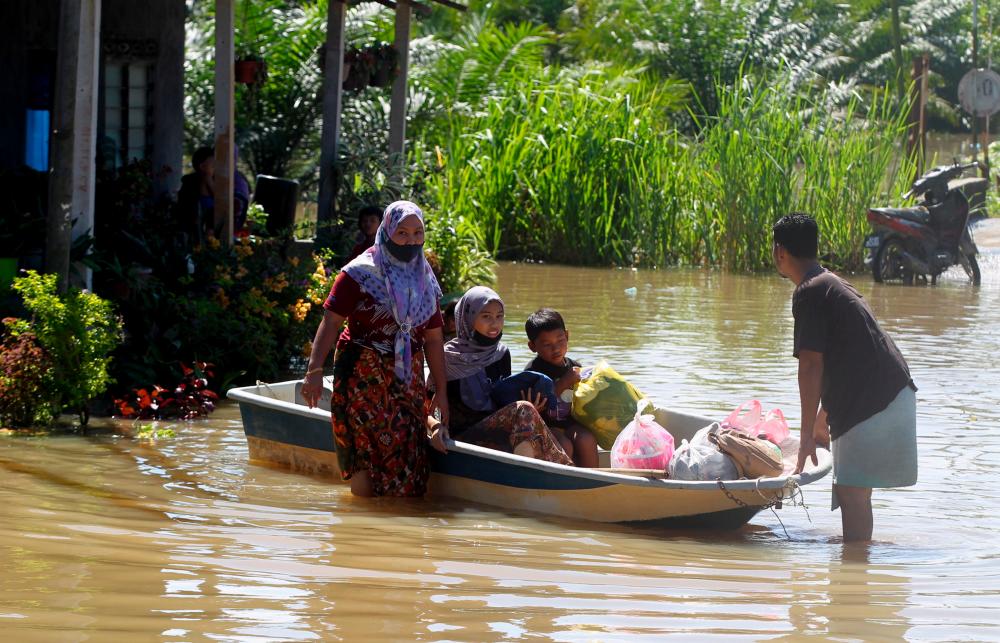 Floods: State govt may relocate residents of Changkat Jong Floods: State govt may relocate residents of Changkat Jong