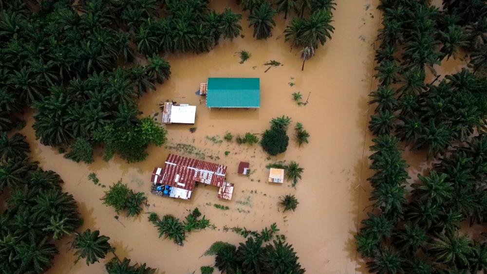 Floods worsen as number of evacuees goes up in four states
