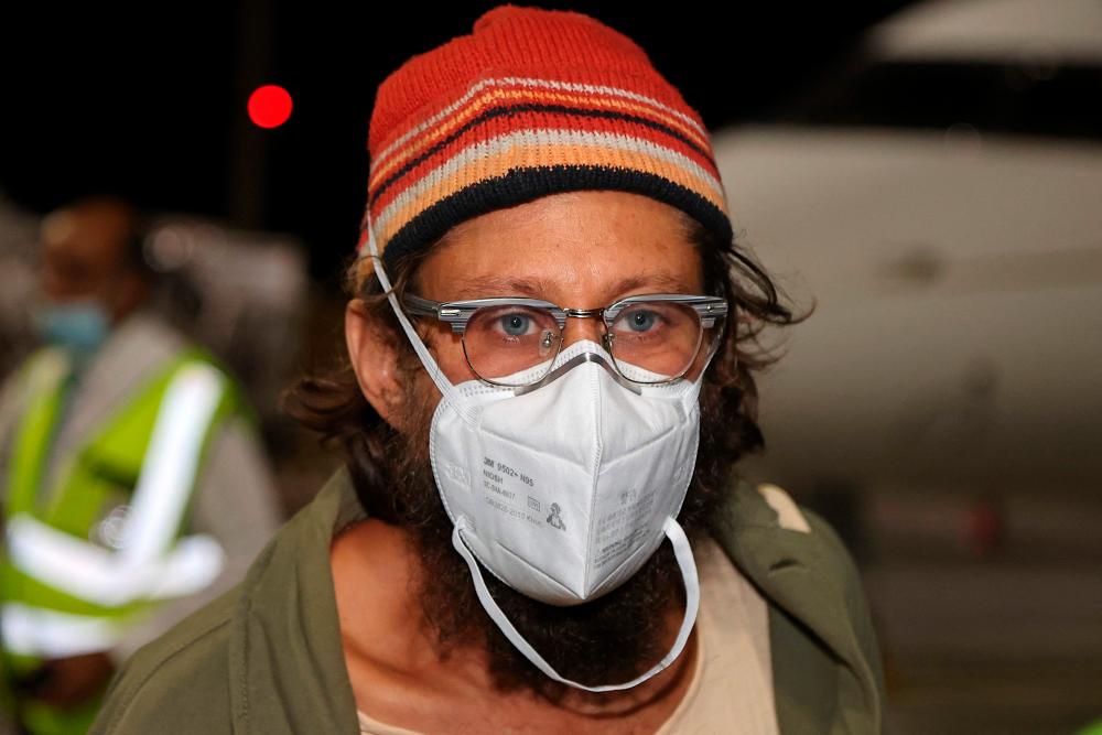 Freed US journalist says not âbeatenâ in Myanmar jail ordeal