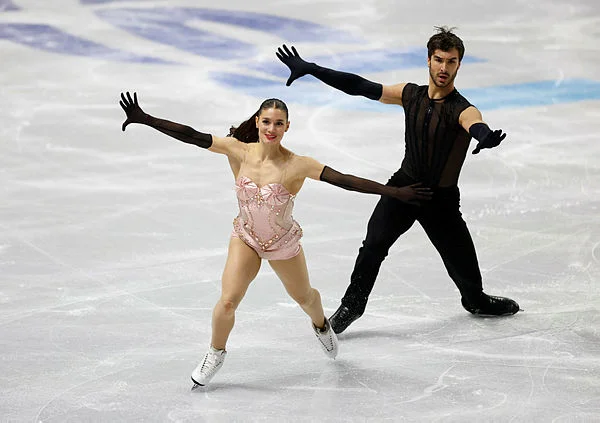 French_ice_dance_duo_dominate_rhythm_dance_at_worlds French ice dance duo dominate rhythm dance at worlds