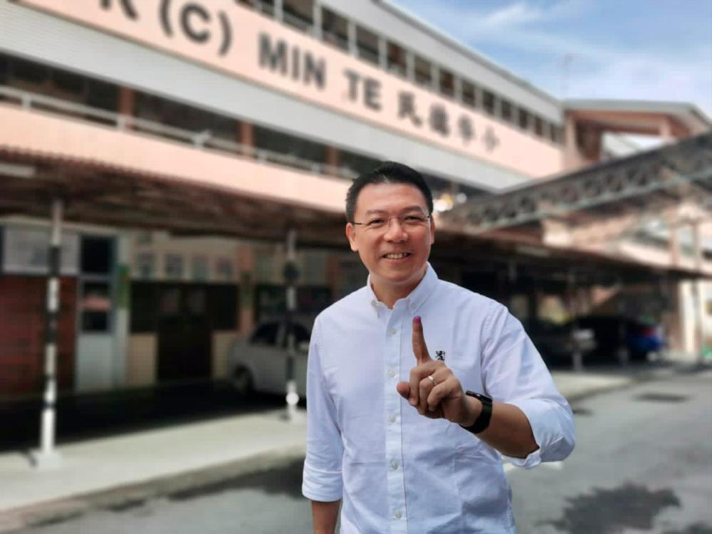 GE15: Two out of five candidates managed to win both Parliamentary, state seats