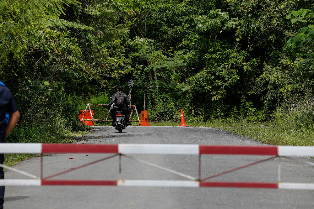 GOF personnel injured after being shot near Bukit Kayu Hitam GOF personnel injured after being shot near Bukit Kayu Hitam