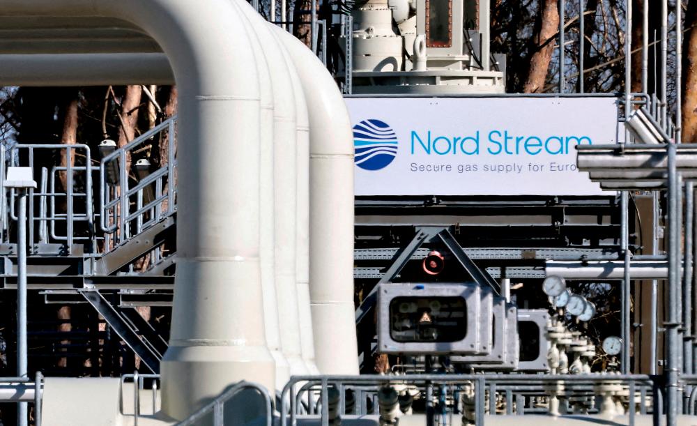 Gazprom tells European buyers gas supply halt beyond its control