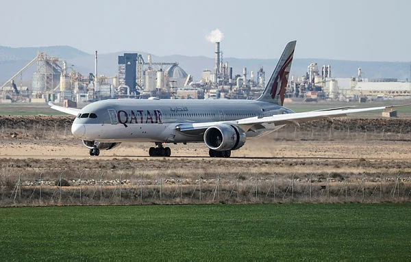 Global airlines extend cancellations as Middle East airspace remains closed