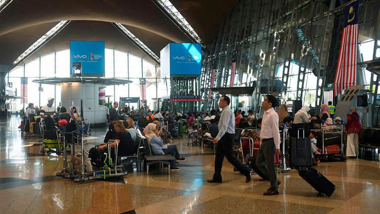Govt in no hurry to open countryâs borders -Muhyiddin
