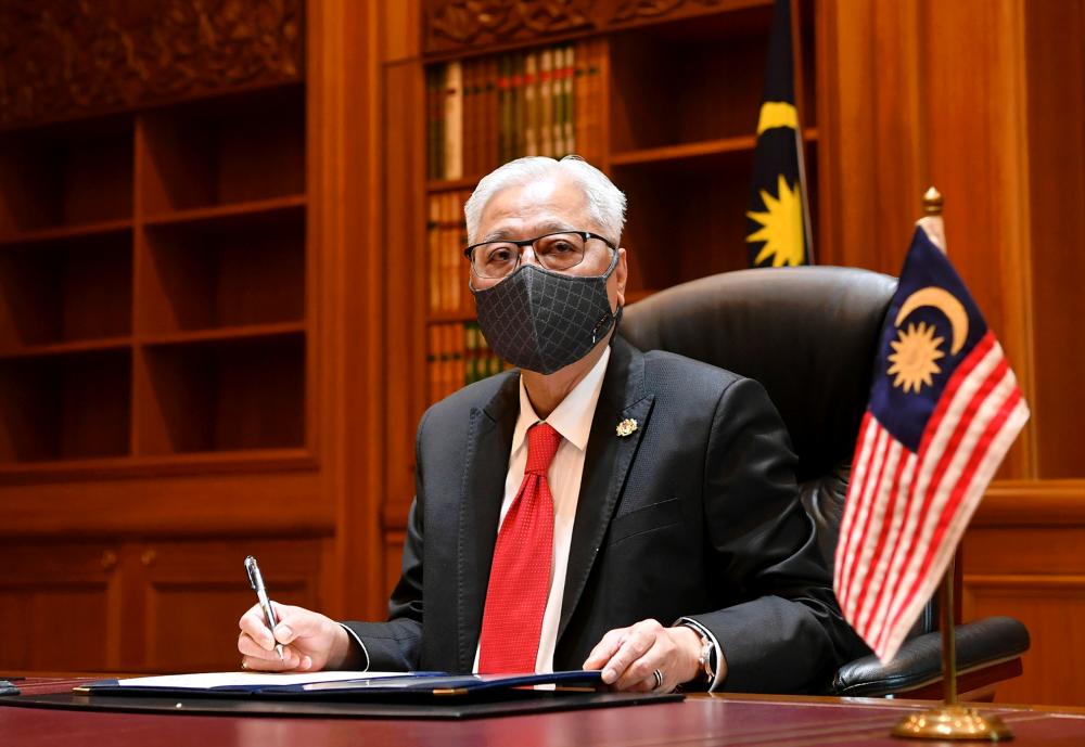 Govt to revise down Covid-19 self test kit price by end of the year - Tengku Zafrul (Updated)