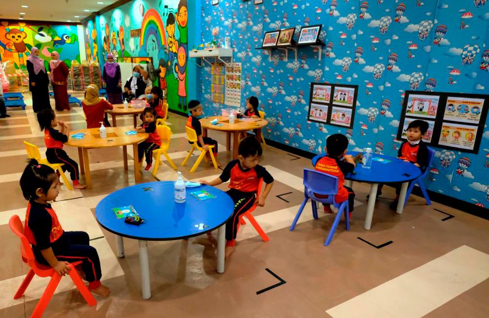 Govt urged to review child care fee subsidy conditions Govt urged to review child care fee subsidy conditions