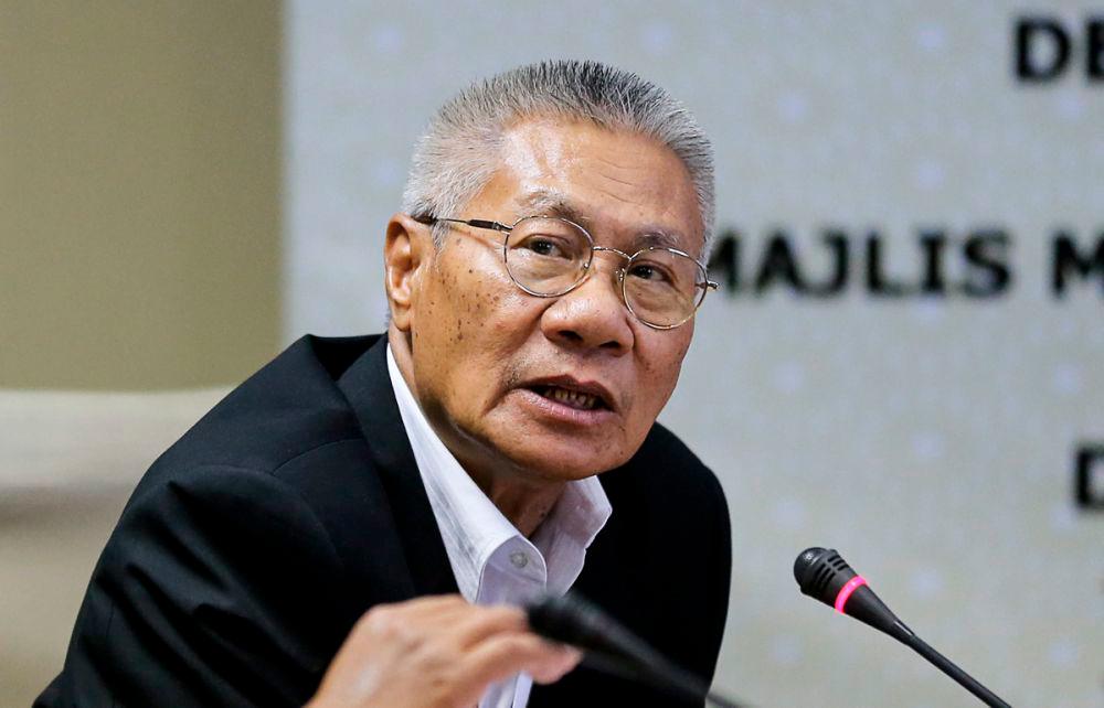Govt wants early announcement of decision on inter-state travel for Aidilfitri Govt wants early announcement of decision on inter-state travel for Aidilfitri