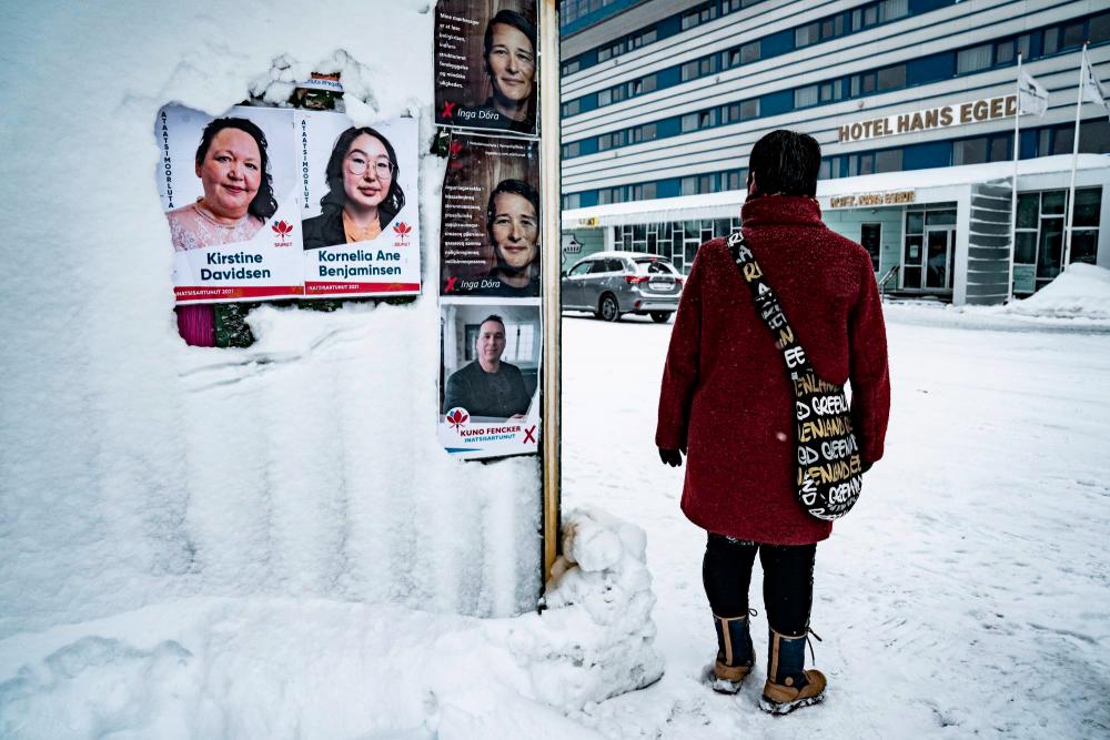 Greenlandâs Inuit youth in search of new identity Greenlandâs Inuit youth in search of new identity
