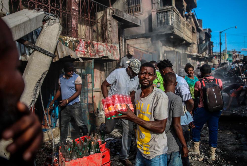 Haiti gas truck explosion kills 62, injures dozens Haiti gas truck explosion kills 62, injures dozens