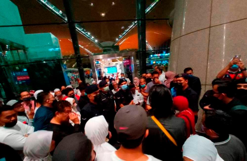 Haj scam cases involving losses of over RM5 mln recorded as of July Haj scam cases involving losses of over RM5 mln recorded as of July