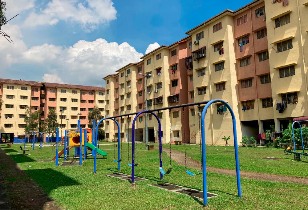High price-to-income ratio puts houses beyond reach of young Malaysians High price-to-income ratio puts houses beyond reach of young Malaysians