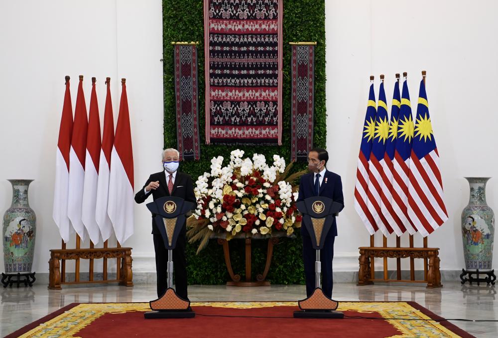 High vaccination rate, prevention standards encourage Malaysia to introduce travel corridors â PM Ismail Sabri