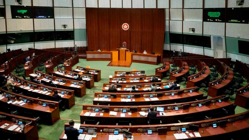 Hong Kong legislature approves Beijingâs political overhaul Hong Kong legislature approves Beijingâs political overhaul