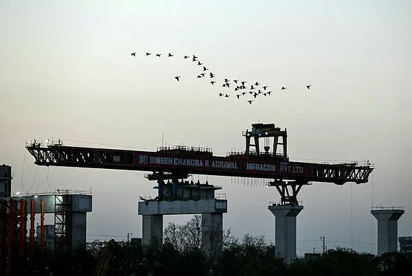 INDIA-ECONOMY-143643_t69a986f1_ India says to push ahead with Russian oil imports