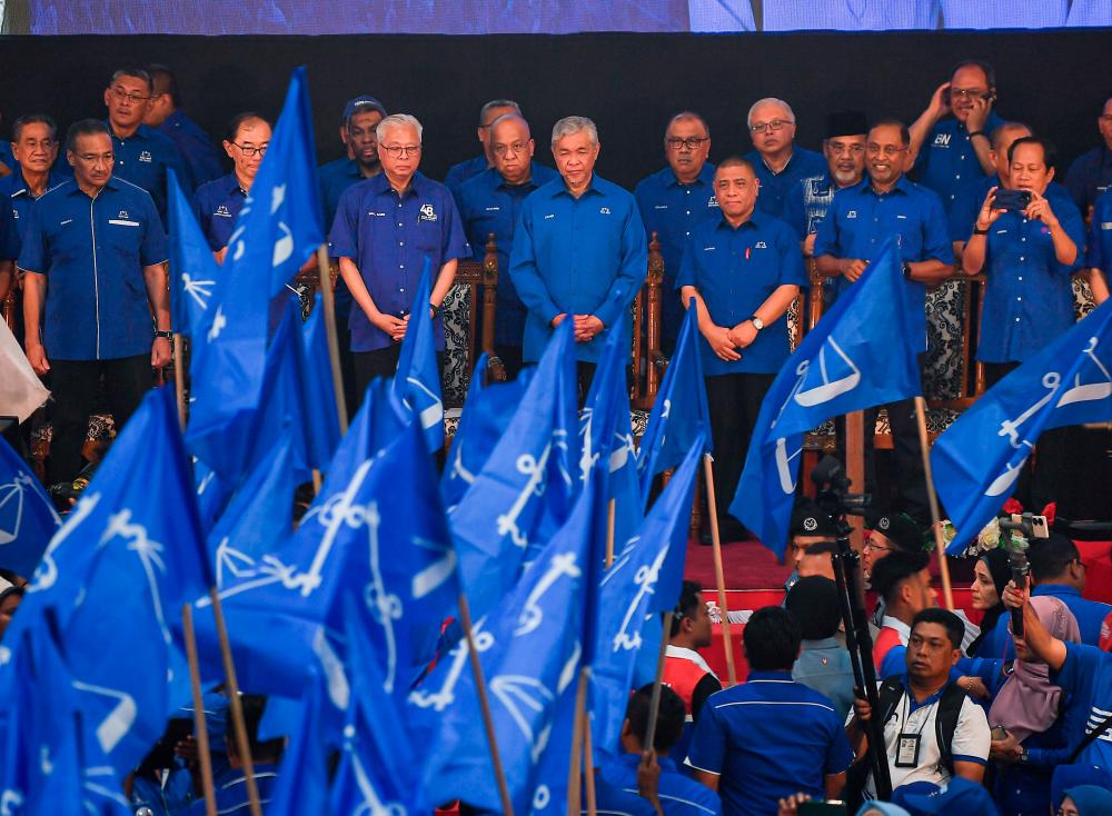 Identify political foes to do electoral battle, PM tells BN members