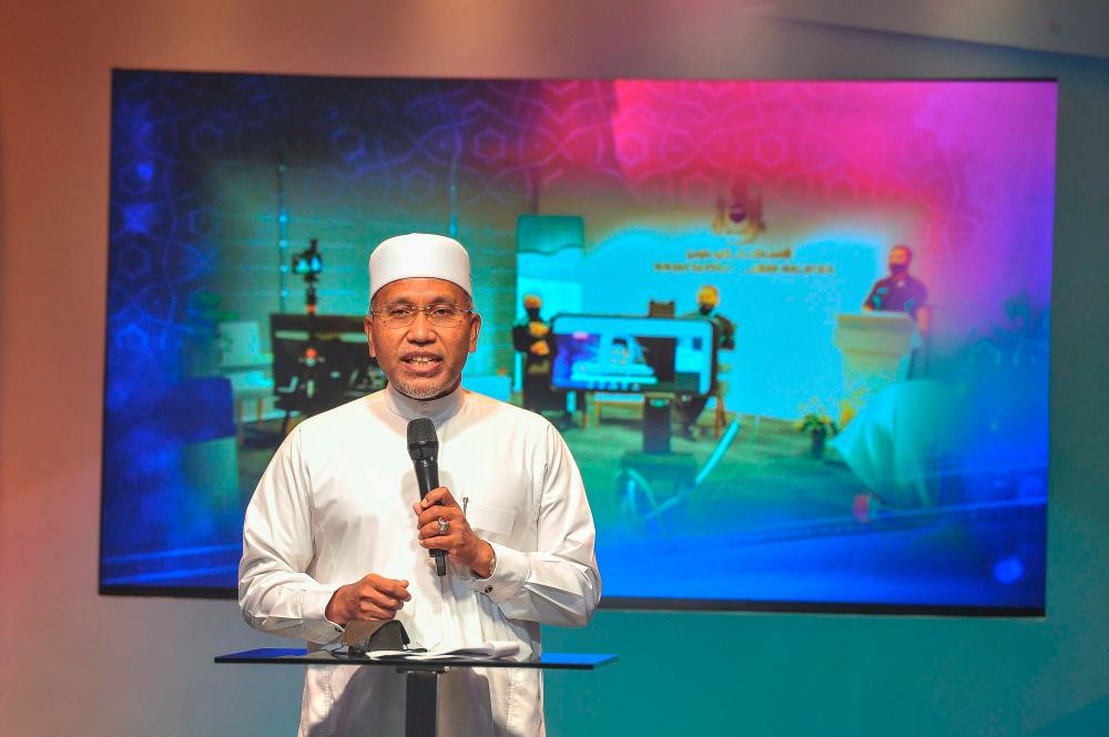 Idris agrees with Penang Muftiâs call to address issue of âTimahâ whiskey branding