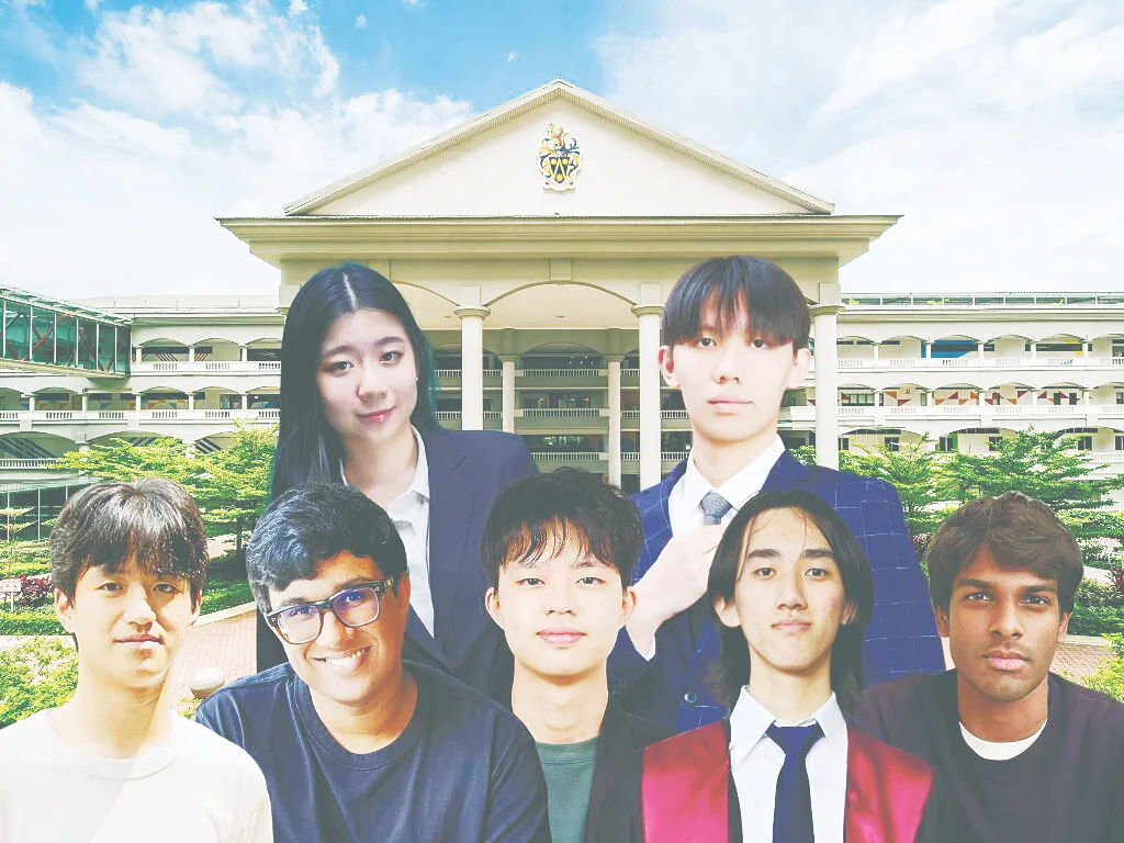 Top performers enter prestigious universities