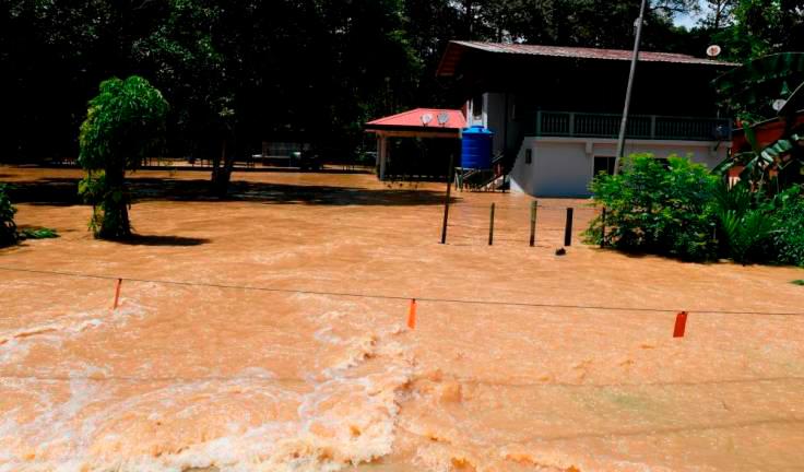 Increasing number of flood victims in Sabah and Sarawak, Melaka recovers