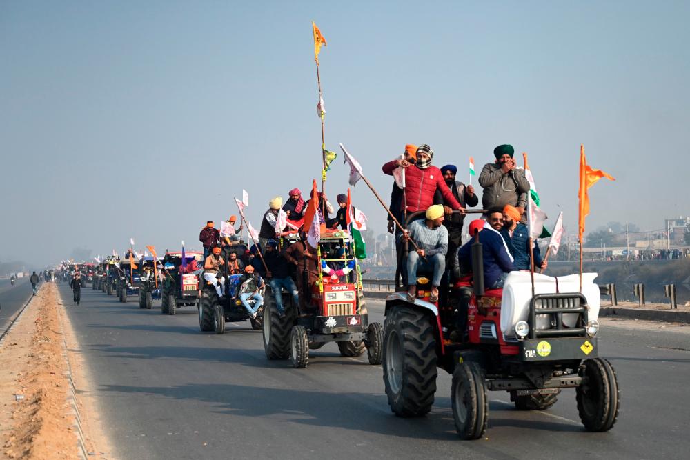 Indian farmers breach barricades in Republic Day tractor rally