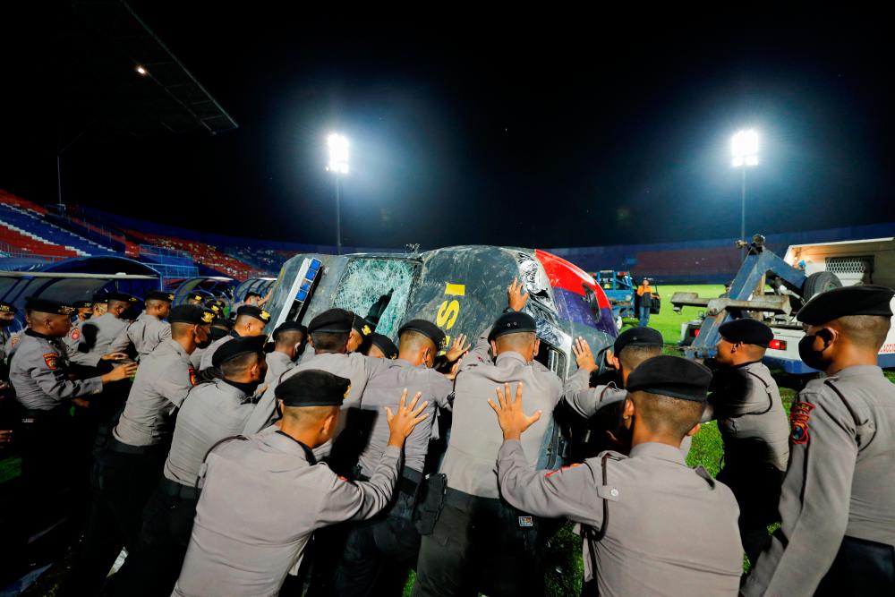 Indonesia tubuh jawatankuasa khas siasat rusuhan bola sepak Indonesia tubuh jawatankuasa khas siasat rusuhan bola sepak