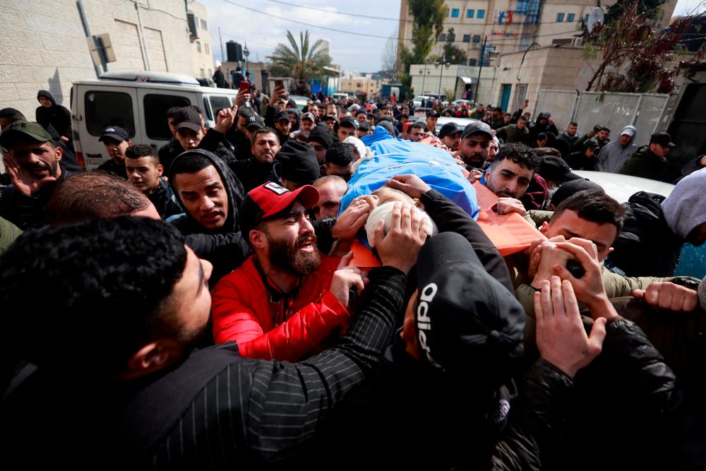 Israeli army kills 2 Palestinians, including teenager in West Bank Israeli army kills 2 Palestinians, including teenager in West Bank