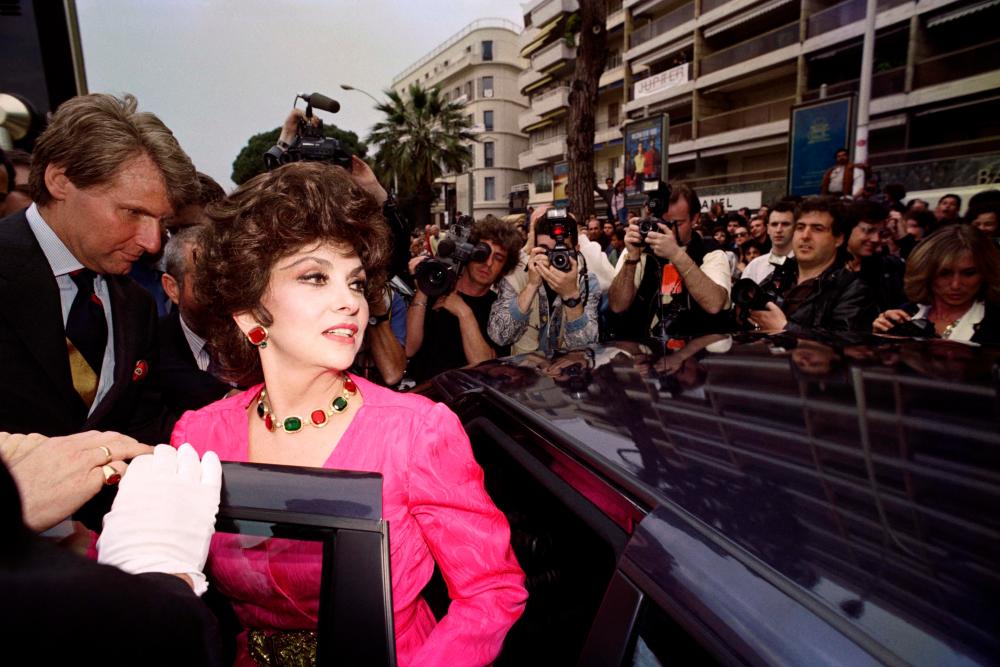 Italian movie star Gina Lollobrigida dies at 95