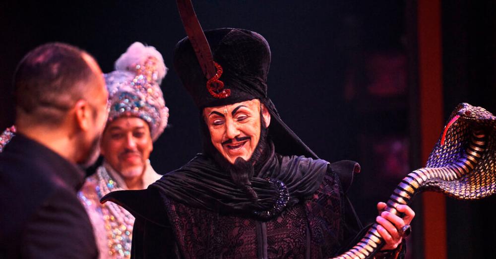 Jafar actor hangs up his staff after 30 years in the role