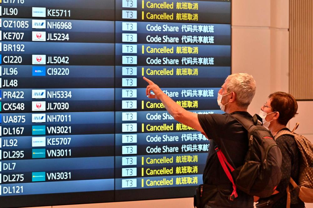 Japan scraps Covid border controls in hopes of reviving tourism boom Japan scraps Covid border controls in hopes of reviving tourism boom