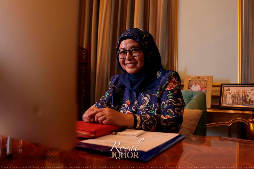 Johor Permaisuri thanks celebrities for words of encouragement to UTM students Johor Permaisuri thanks celebrities for words of encouragement to UTM students