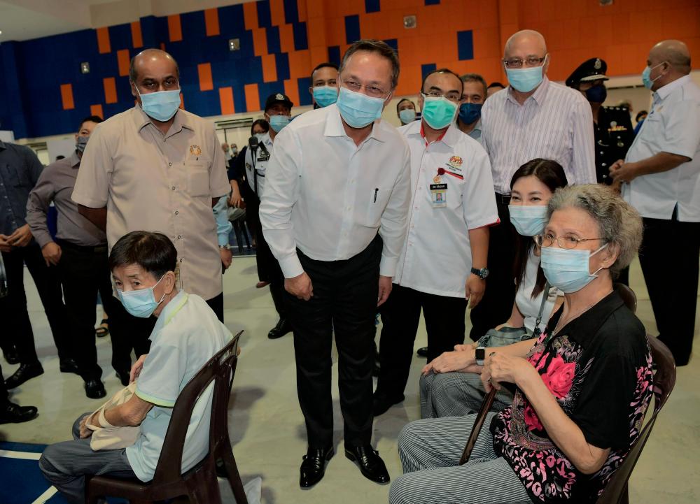 Johor civil servants to receive Raya aid Friday