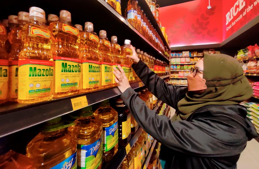 Johor govt to provide cooking oil to Asnaf: Exco Johor govt to provide cooking oil to Asnaf: Exco