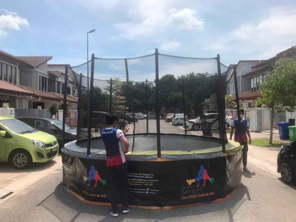 JumpStreet Asia offers trampoline-for-rent for a day of ultimate family fun JumpStreet Asia offers trampoline-for-rent for a day of ultimate family fun