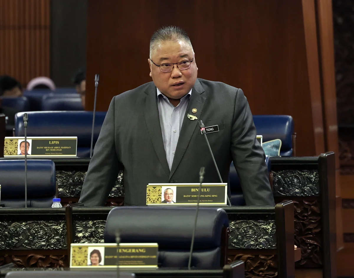 KL12_29112023_PARLIMEN