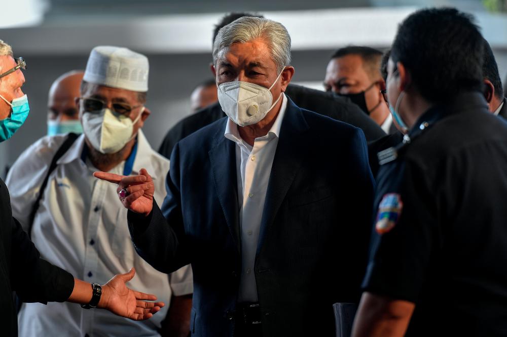 Kalau saya perasuah, pasti sumbangan wang dibuat atas nama saya: Zahid Kalau saya perasuah, pasti sumbangan wang dibuat atas nama saya: Zahid